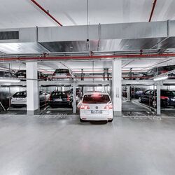 woehr-combilift552-carparkingsystem-autoparksystem-tiefgarage.jpg
