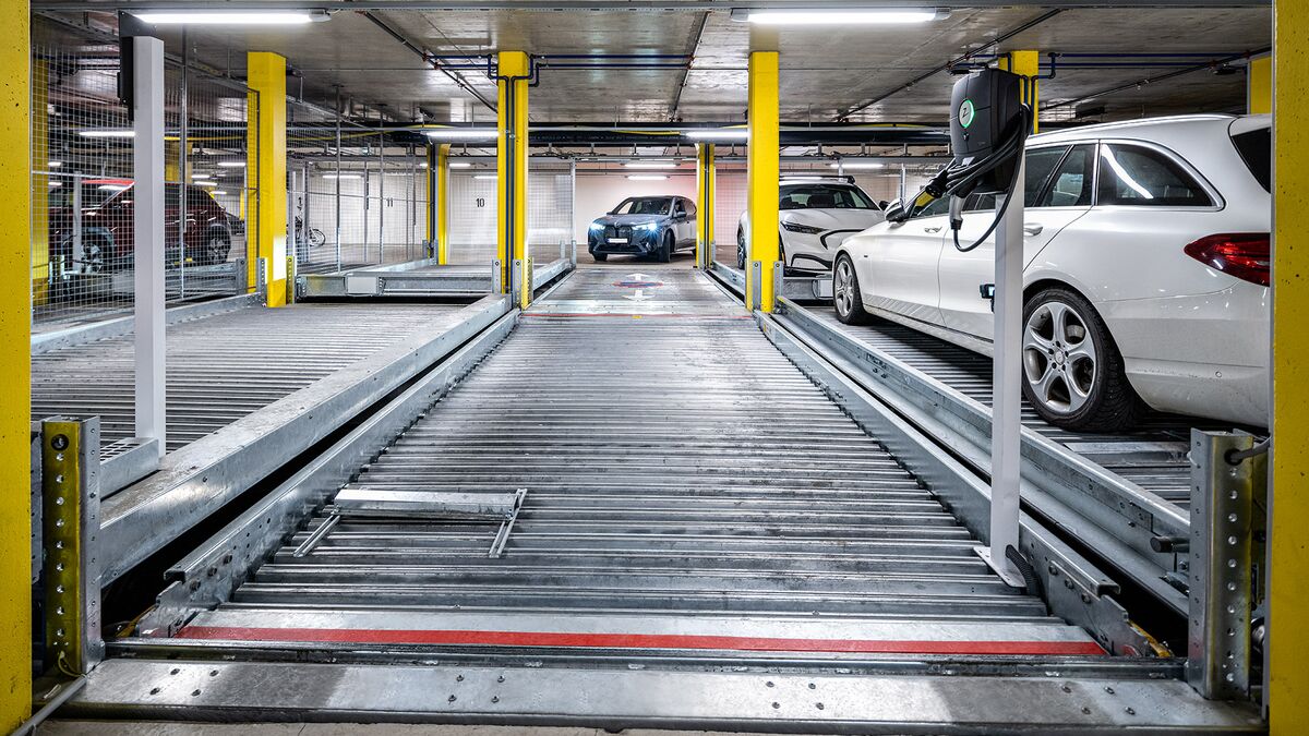 Car enters the parking system