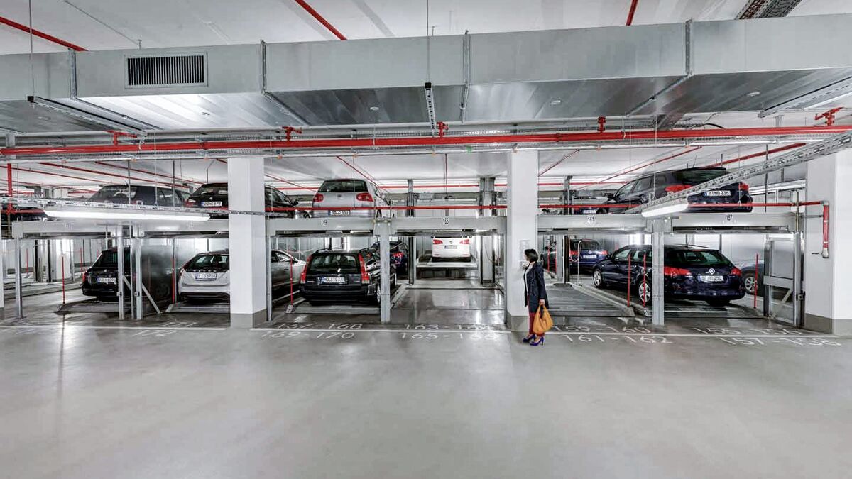 woehr-combilift552-autoparksystem-carparkingsystem-unabhaengigesparken.jpg