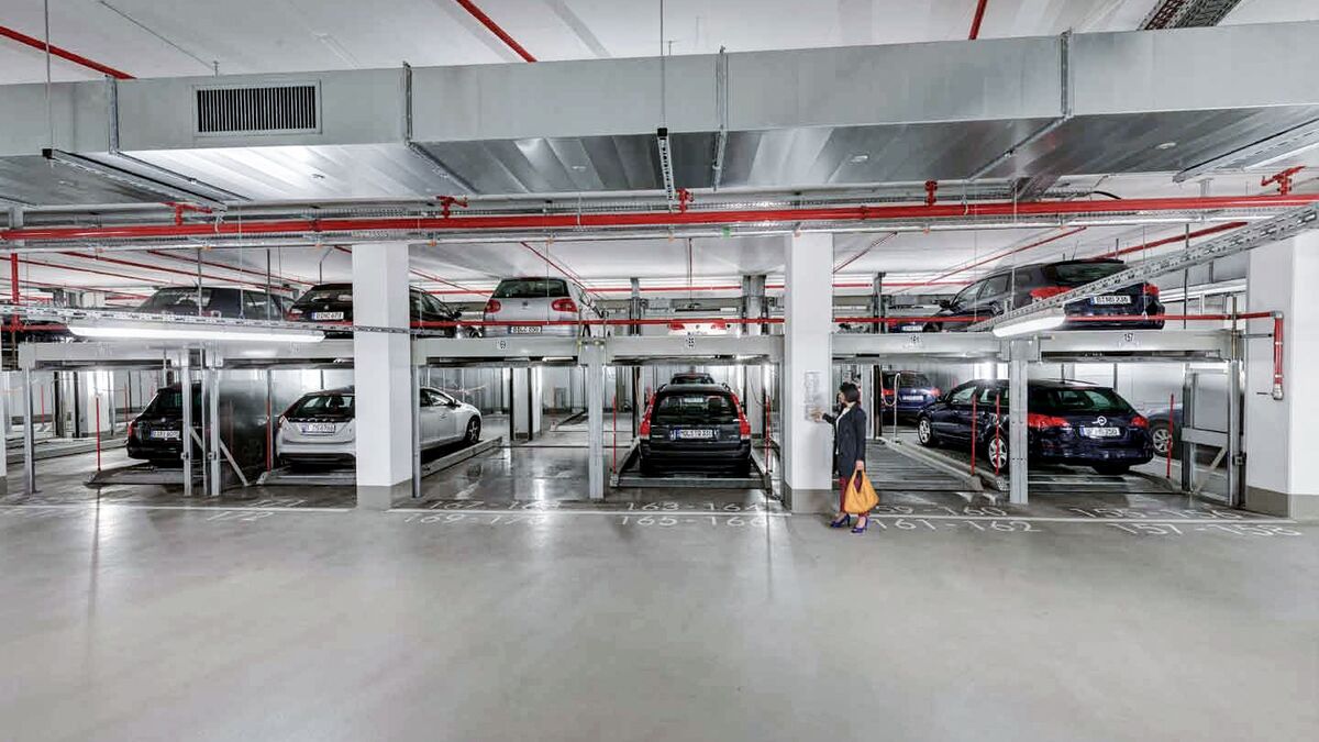 woehr-combilift552-carparkingsystem-autoparksystem-halbautomatischesparksystem.jpg